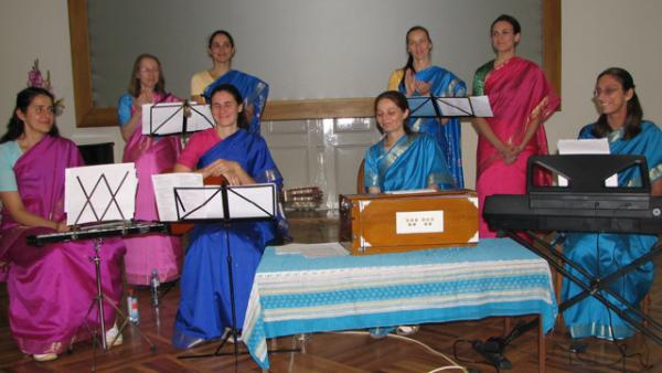 PlaviCvet2010_web2.jpg